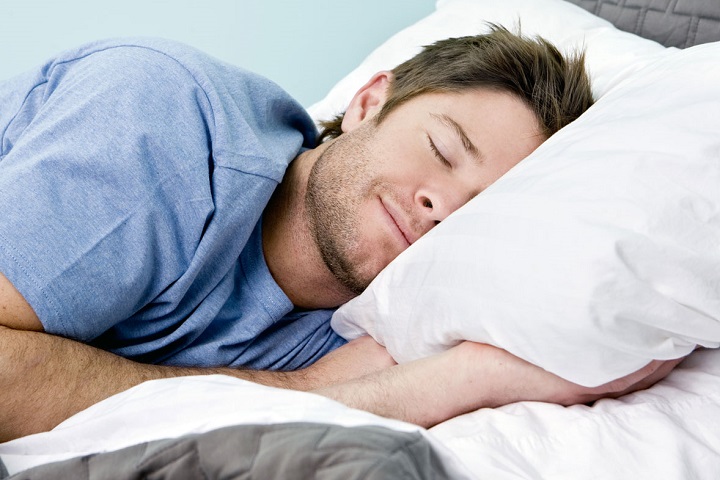 Réapprendre à dormir à 30 ans passés : conseils et astuces pour des nuits douces et réparatrices
