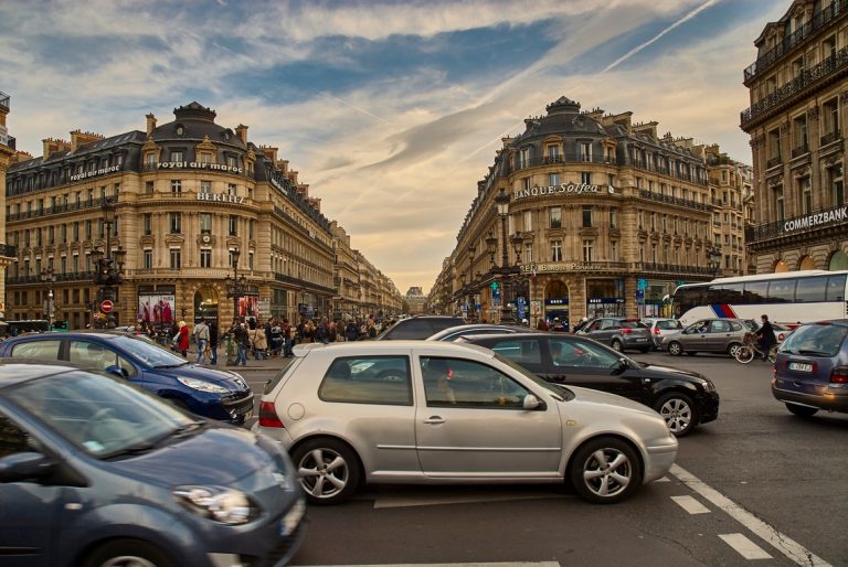 Cela vaut-il le coup d’avoir une voiture à Paris ?