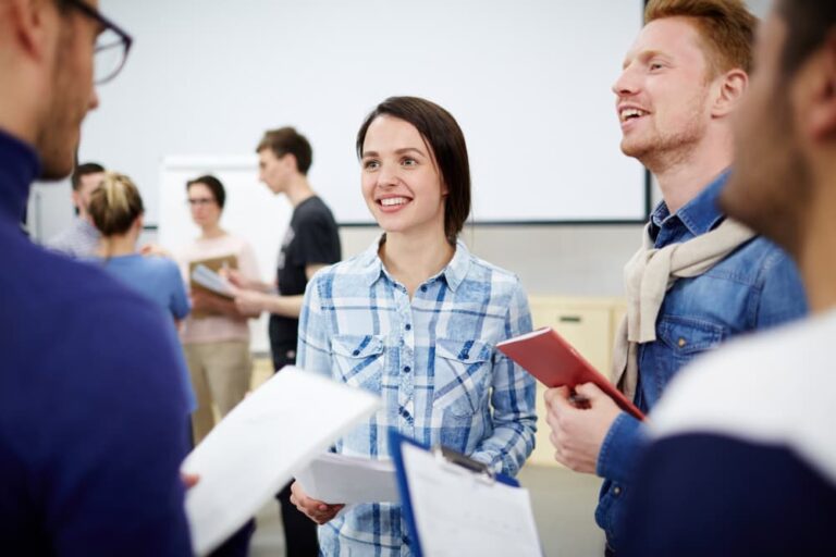 Pourquoi organiser une conférence en entreprise ?